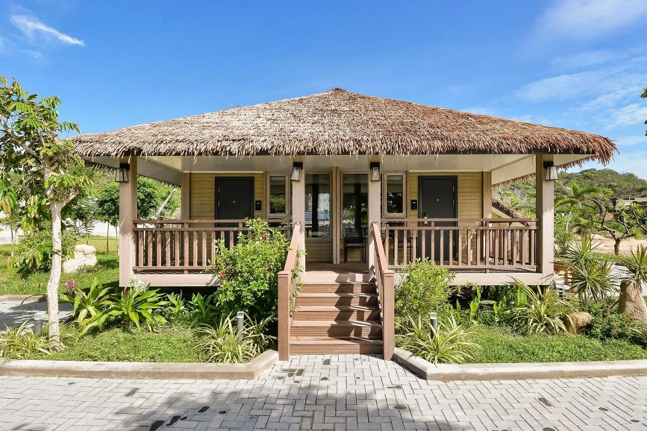 Lan Rung Beach Resort Long Hải