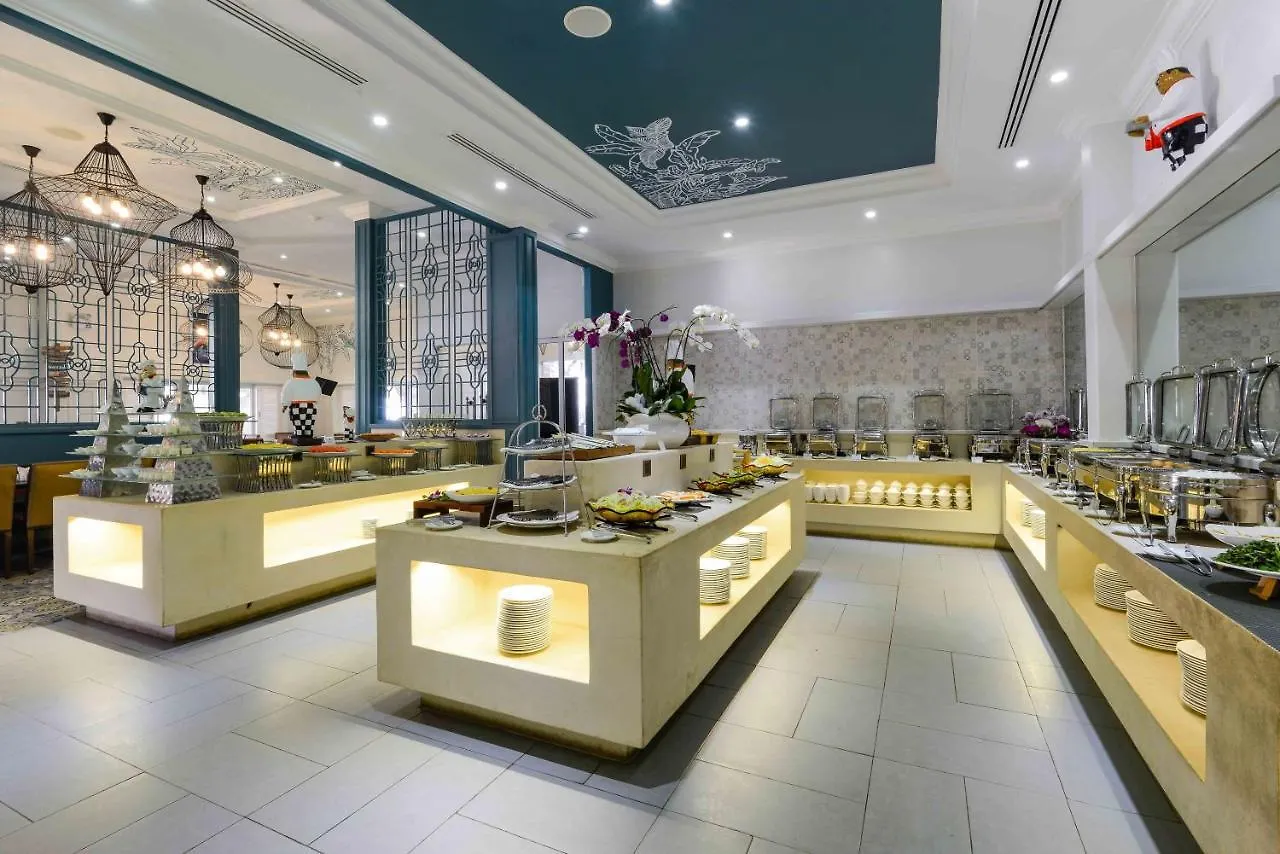****  Lan Rung Beach Resort Long Hải Vietnam