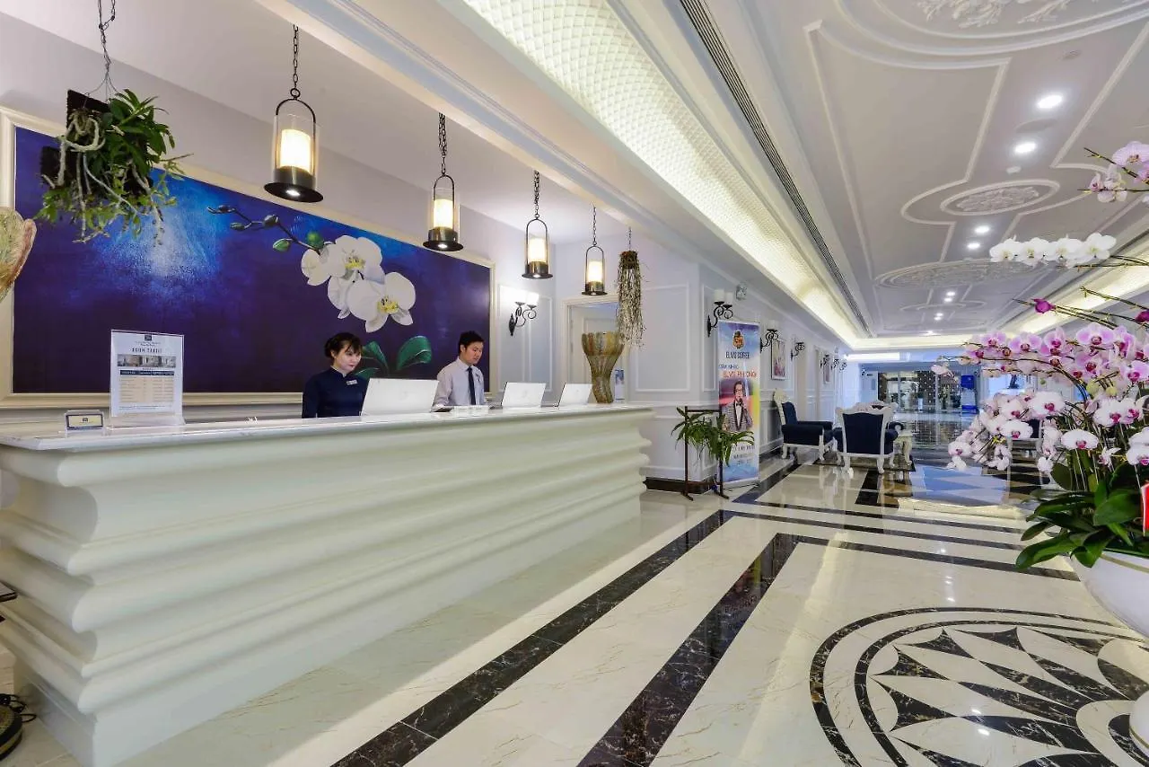 Lan Rung Beach Resort Long Hải 4*,