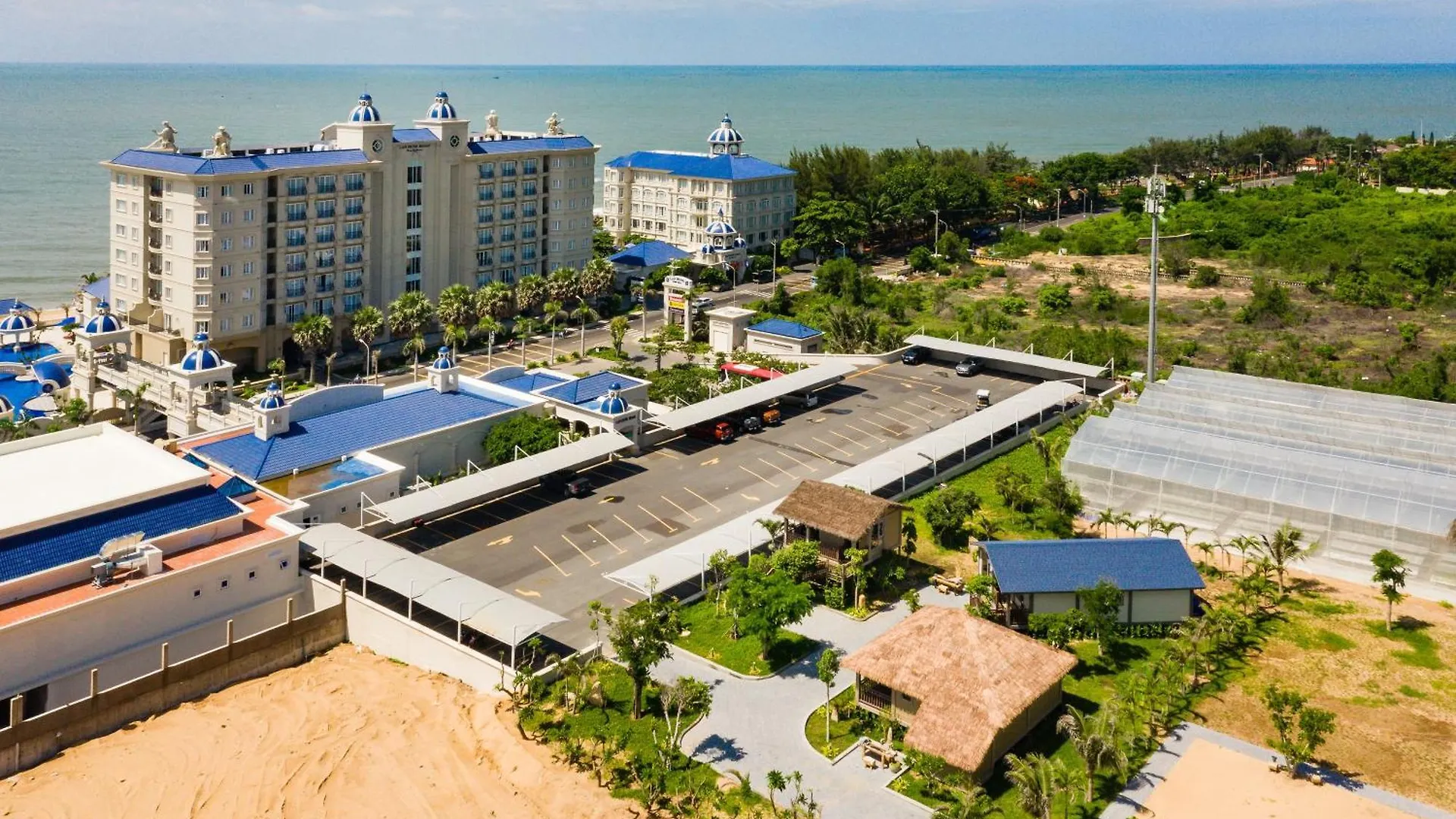 Lan Rung Beach Resort Long Hải