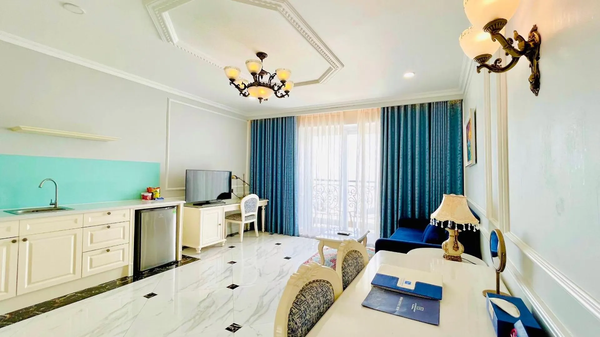 Lan Rung Beach Resort Long Hải