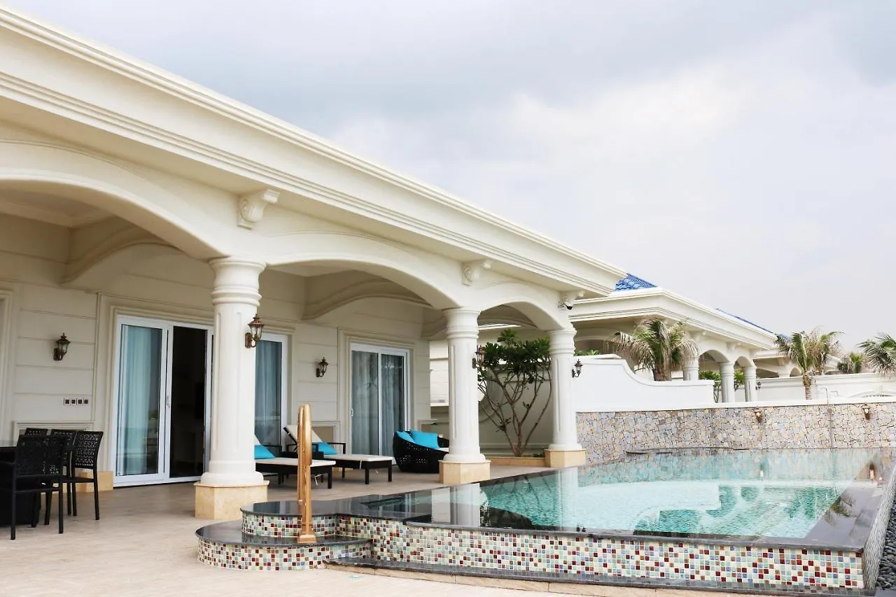 Lan Rung Beach Resort Long Hải